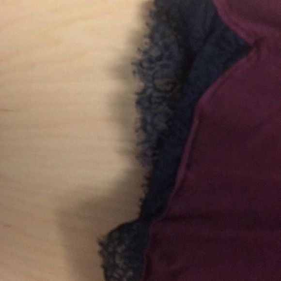 Maroon tank top - Picture 4 of 5